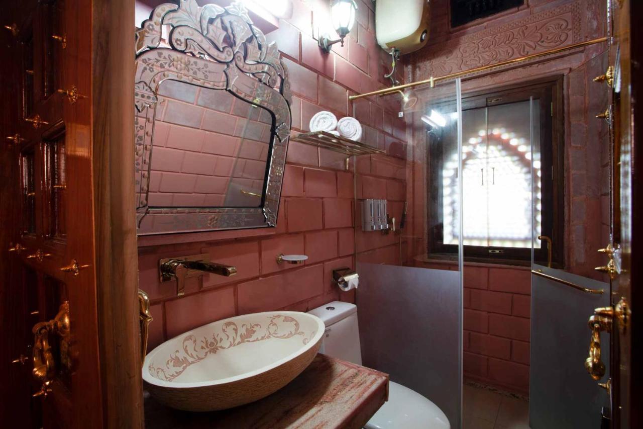 Stayvista At Pink Palace Rajasthani Decor Utakamand Zewnętrze zdjęcie